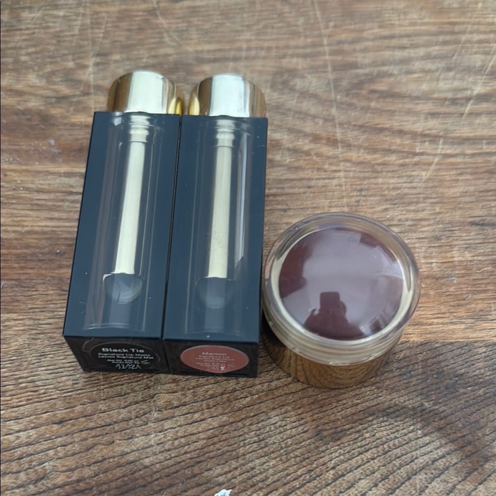 Merit Beauty lipstick Black Tie and Maison and mini Mood flush balm